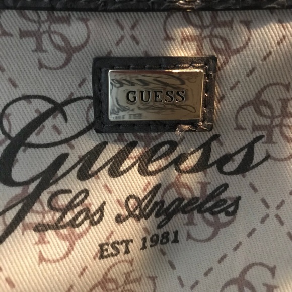 GUESS Satchel - Picture 4 of 8